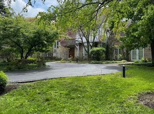 2 High Terrace Ln, Bannockburn, IL 60015