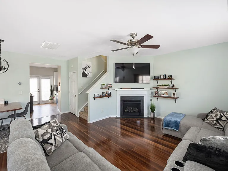 10563 Stoneacre Ct — Photo 5