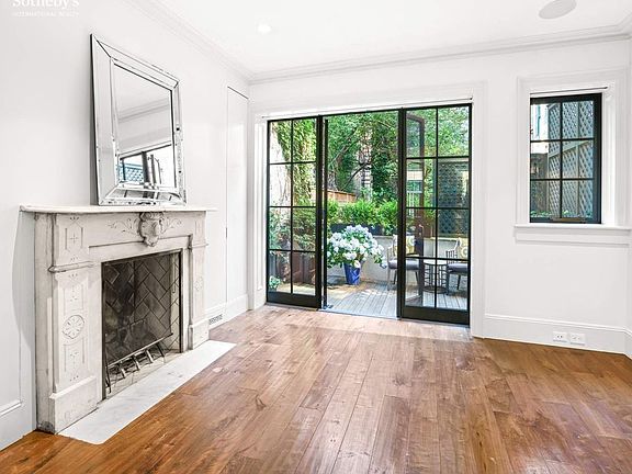 5th image of 237 W 12th St #1
