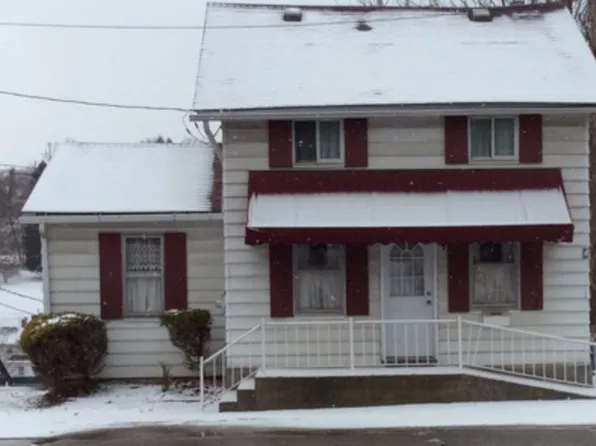 588 E Maiden St, Washington, PA 15301