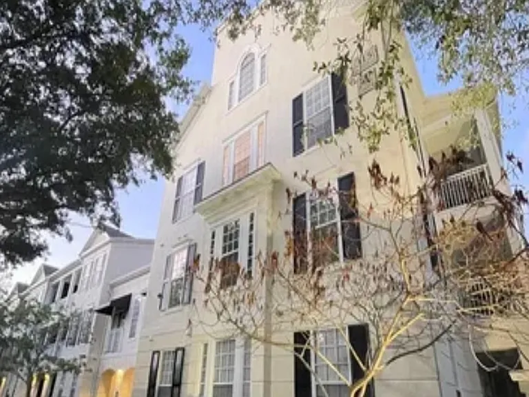 315 Grand Magnolia Ave #20 — Photo 1