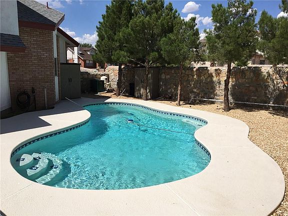 5th image of 1500 Plaza Verde Dr