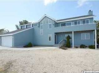 20 Warwick Ave, Harvey Cedars, NJ 08008