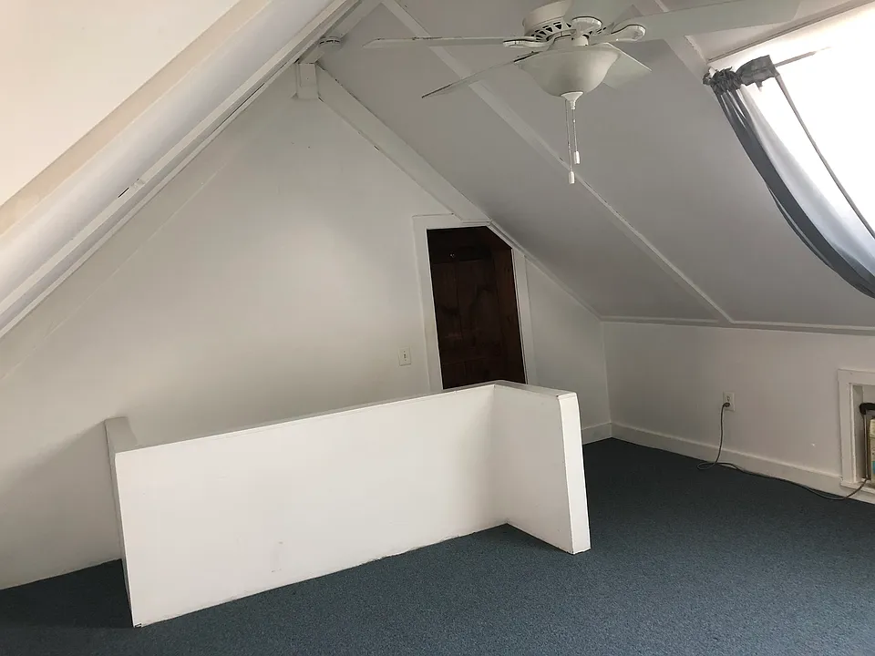 3 Steam Mill Hill Rd #2