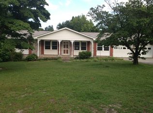 1110 Pond Dr, West Columbia, SC 29172