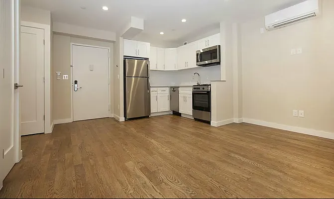 Rented by REAL New York | media 3