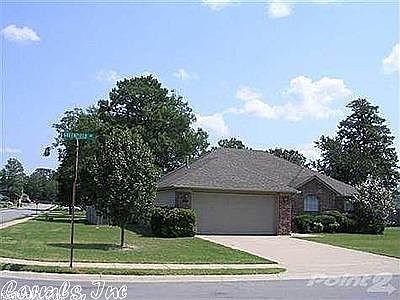 1st image of 3214 Greenfield Dr