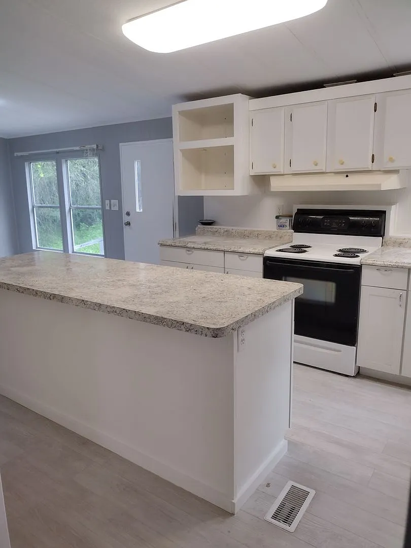 2 bedroom 2 bathroom — Photo 3