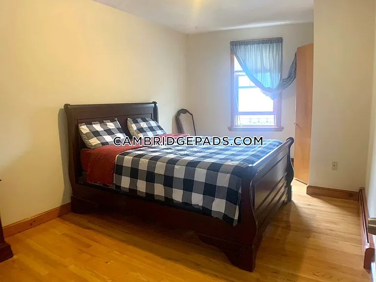 1124 Cambridge St #2 — Photo 14