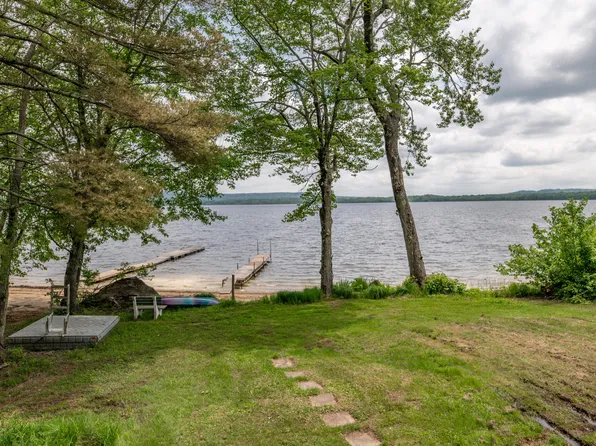 143 Lakeshore Drive, Leeds, ME 04265
