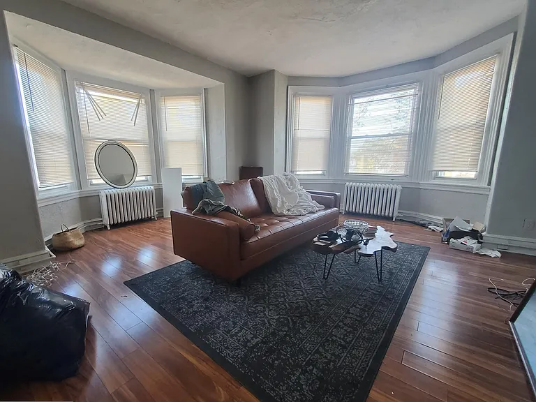 4960 Chestnut St #2 — Photo 4