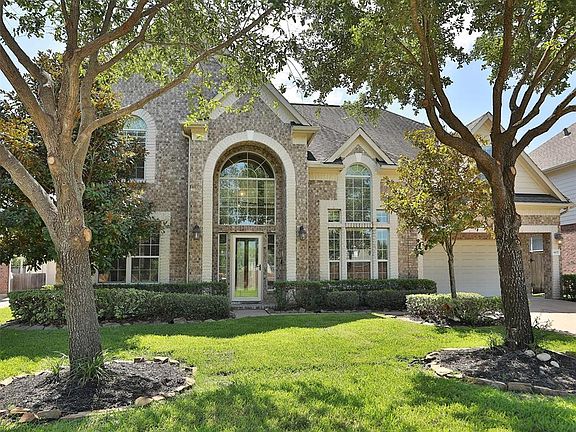 3,719 square feet has lots of room with a great floorplan.