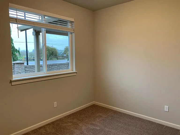 4335 S Willow Dr — Photo 8