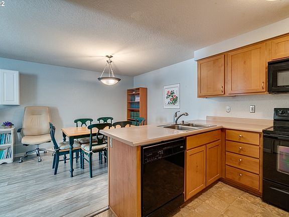 4th image of 506 SE 157th Ave #43