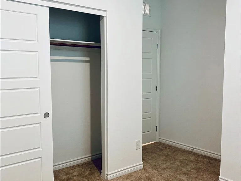 4457 Sawyer Ridge St — Photo 3