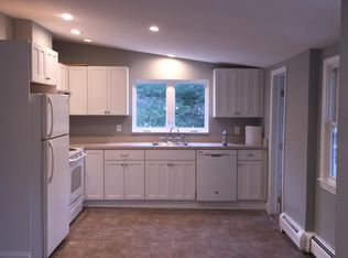 46 Riverside Rd #B, Sandy Hook, CT 06482