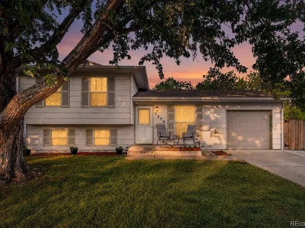 3250 S Holland Way, Lakewood, CO 80227