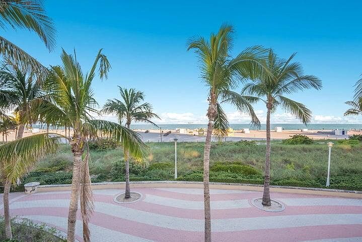 1st image of 100 Lincoln Road #1208