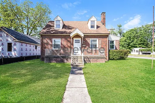 21100 Chesterfield Ave Photo 1