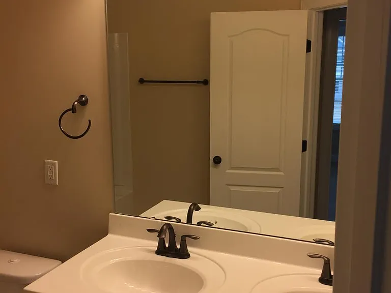 1036 Cotulla Dr — Photo 14