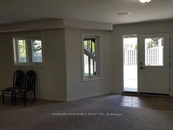 53 Brillinger St #WALKOUT BASEMENT — Photo 5