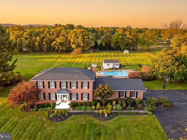37586 Hughesville Rd, Purcellville, VA 20132