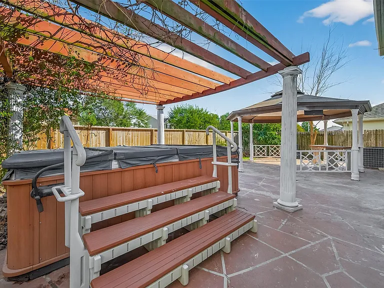 15910 Clayton Bend Dr — Photo 45