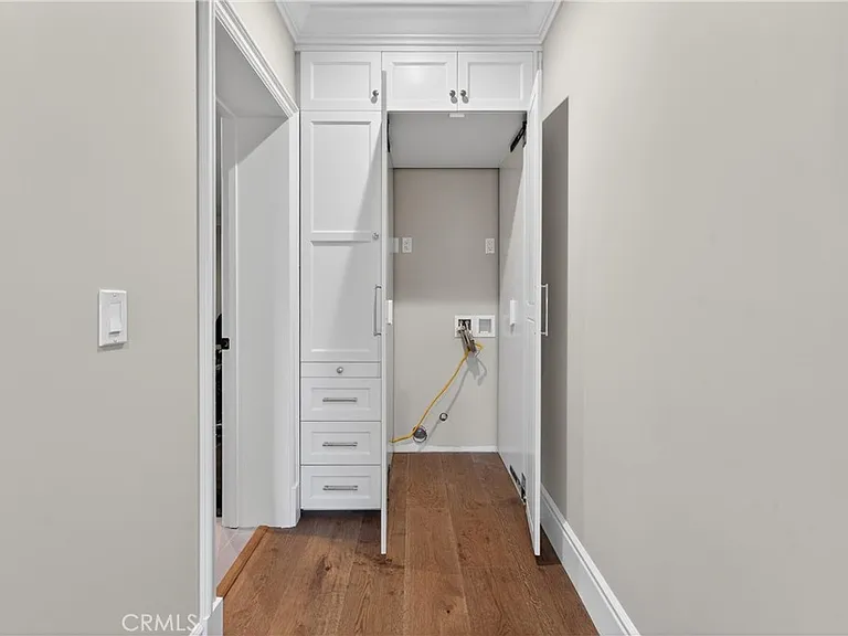 405 Blumont St — Photo 47
