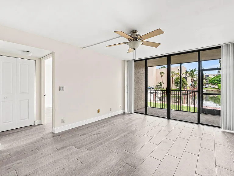 17 Royal Palm Way #103 — Photo 9