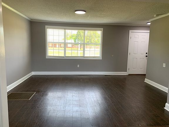 5th image of 7805 Holtville Rd