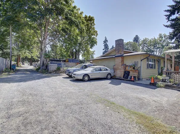 3713 L St, Vancouver, WA 98663