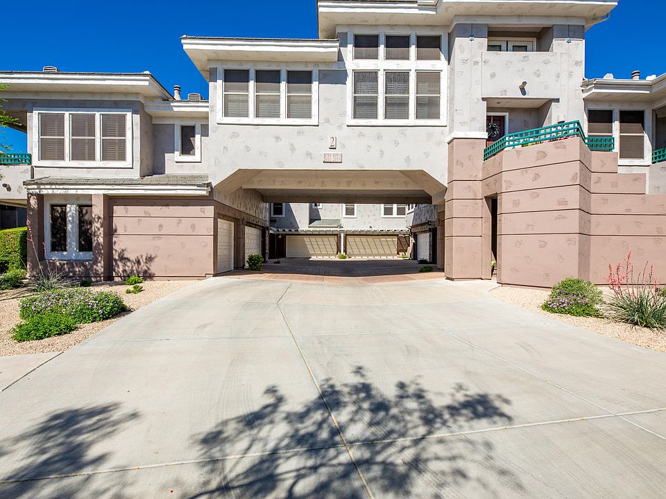 1st image of 15221 N Clubgate Dr Unit 2011