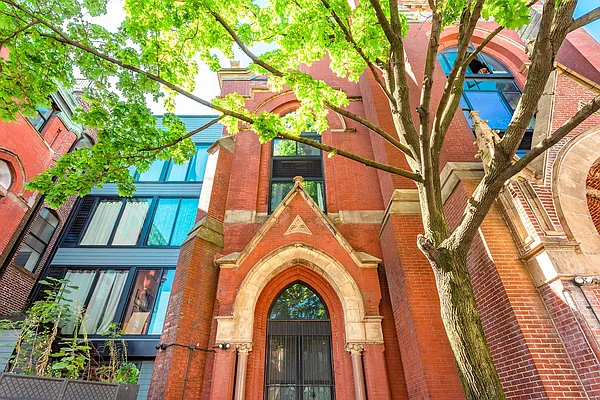 Rented by MySpaceNYC | media 42