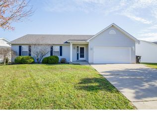 1736 Fairview Farms Cir, Wentzville, MO 63385