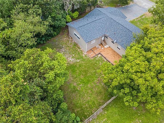 3rd image of 239 Eldorado Dr