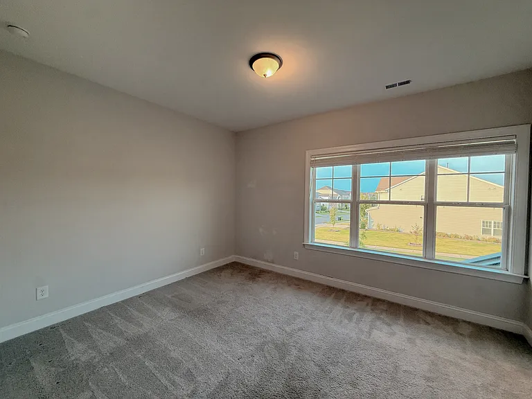 3196 Mavisbank Cir — Photo 16