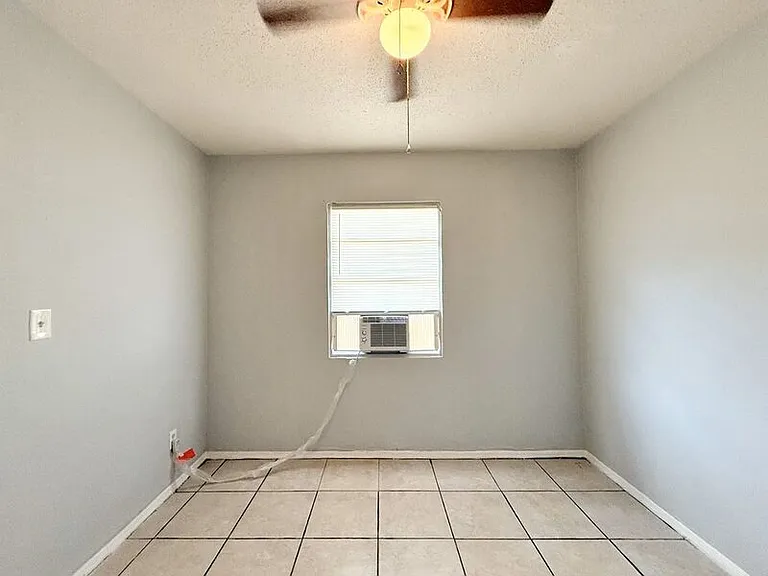 932 22nd St S #4 — Photo 20