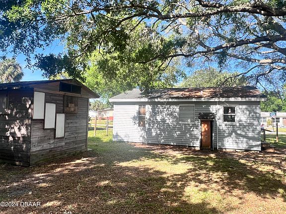 3rd image of 211 Bryan Ave