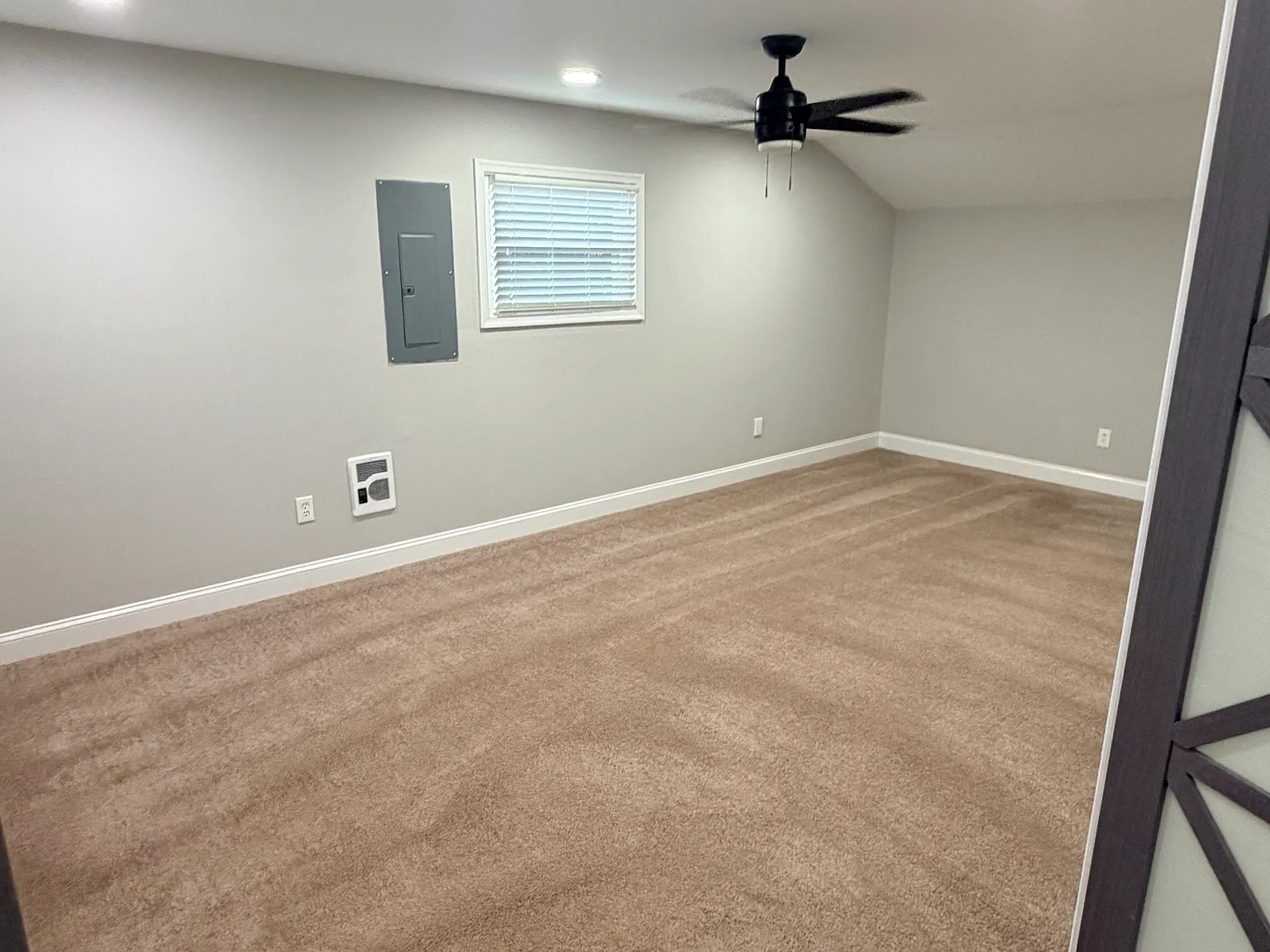 3 bed, 1624 sqft, $3,000 — Photo 3
