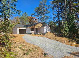 305 Travis Rd, Fort Payne, AL 35967