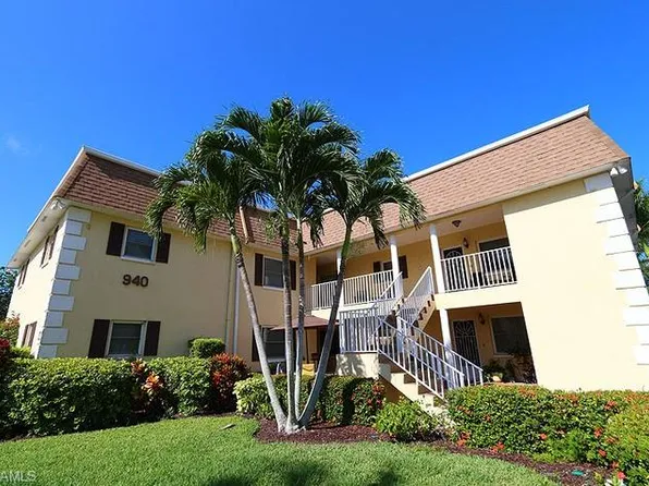 940 3rd St S APT 101, Naples, FL 34102