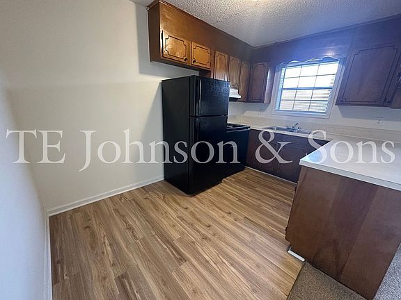 3rd image of 2570 Green Oaks Ct APT B