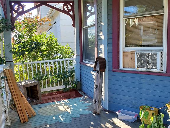 2nd image of 531 Forest Ave
