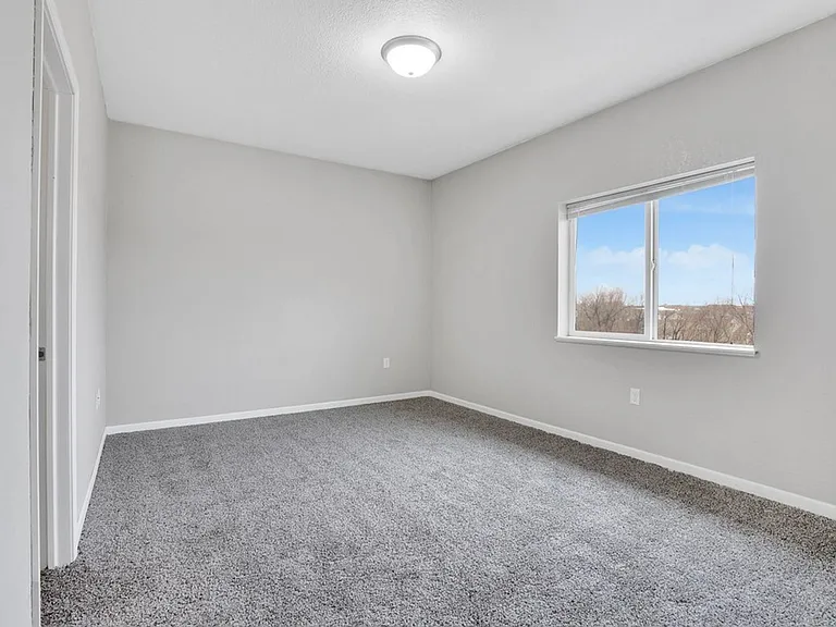 4526 Chadwick Rd — Photo 5