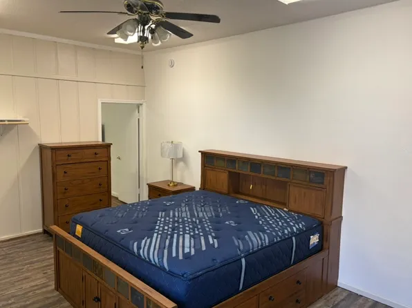 291 S Main St #B, Hoyleton, IL 62803