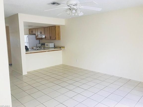 3rd image of 4641 SW Santa Barbara Pl APT 8