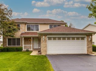 263 Beaver Creek Dr, Bolingbrook, IL 60490