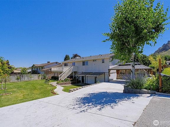 2nd image of 1422 Millerdale Avenue