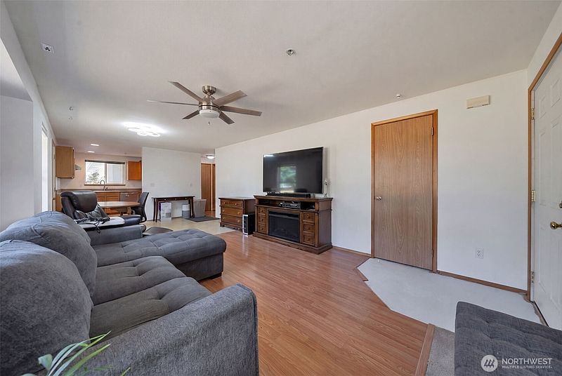 3rd image of 2399 McDonald Avenue