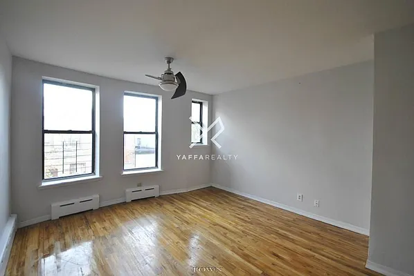 Rented by Yaffa Realty LLC | media 27